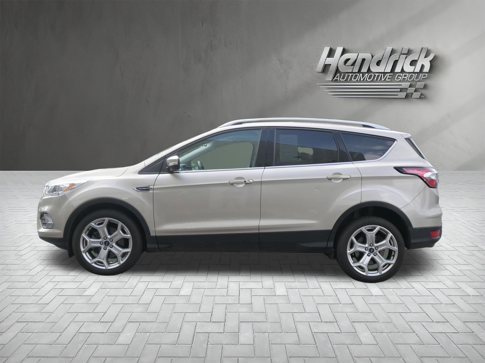 Used 2018 Ford Escape Titanium w/ Ford Safe & Smart Package AWD/4WD image 6
