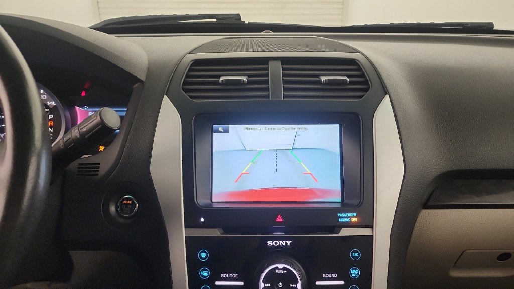 Used 2015 Ford Explorer Limited w/ Equipment Group 303A FWD image 26