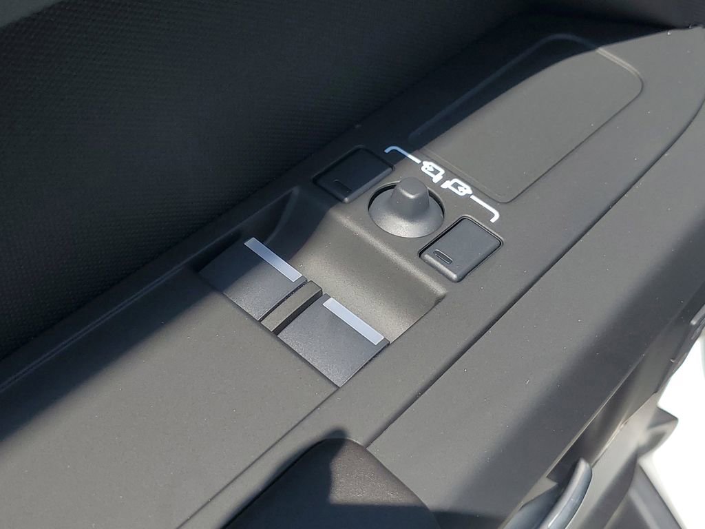 Certified 2025 Land Rover Defender 90 S image 12