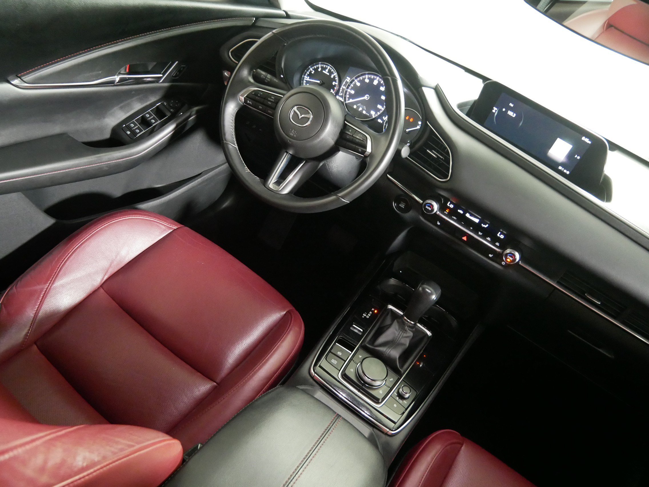 Used 2025 MAZDA CX-30 AWD 2.5 S w/ Preferred Package image 9