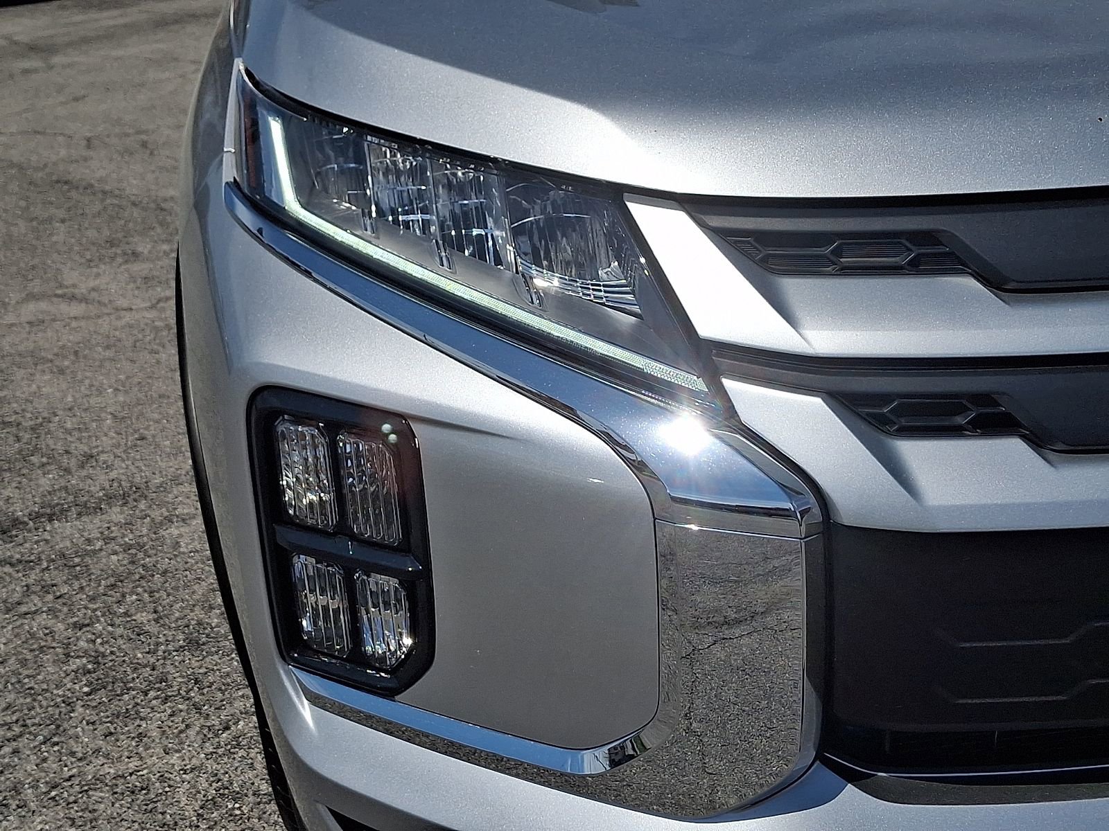 Used 2024 Mitsubishi Outlander Sport ES image 10