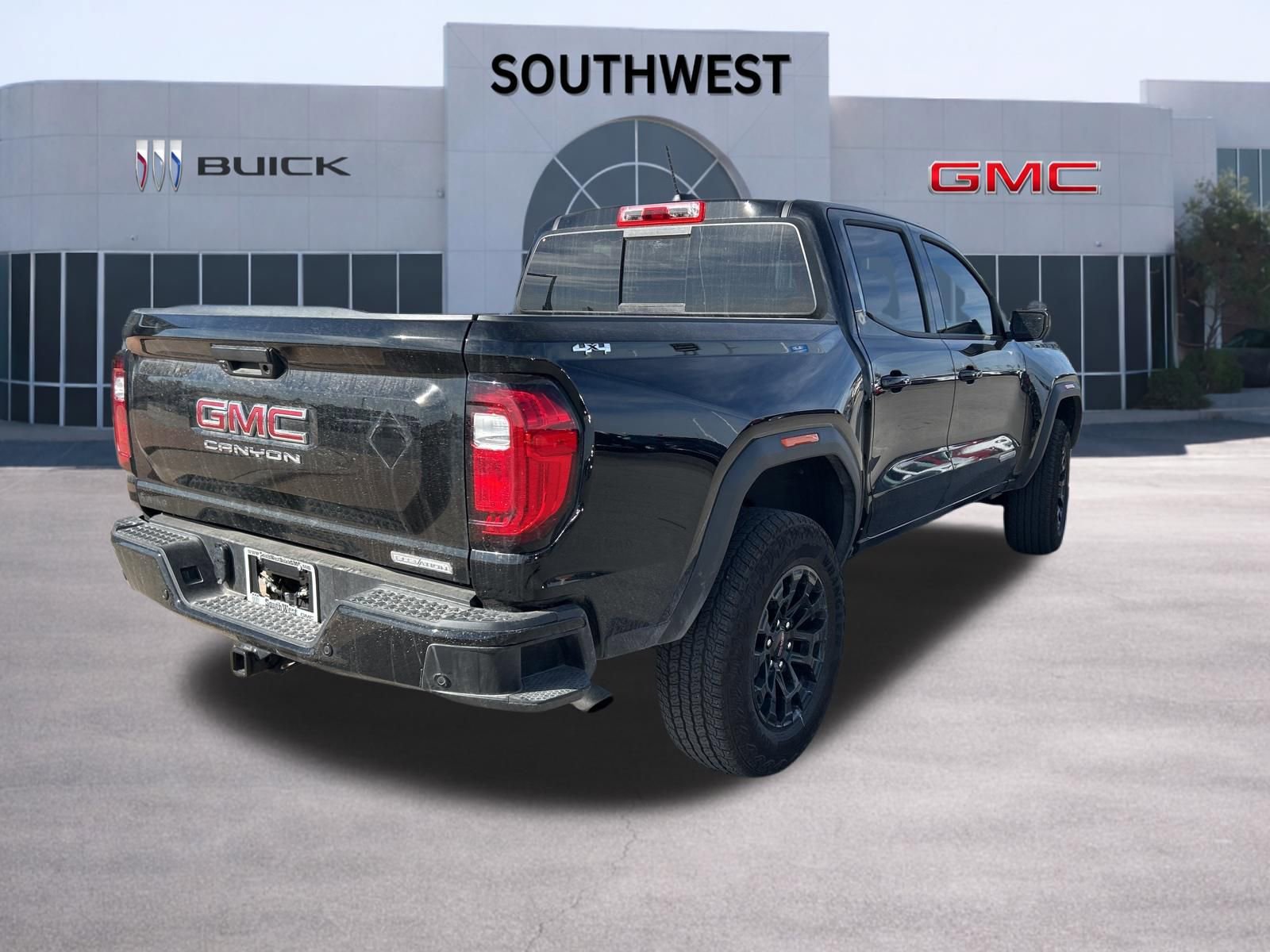 Used 2026 GMC Canyon Elevation w/ Convenience Package image 5