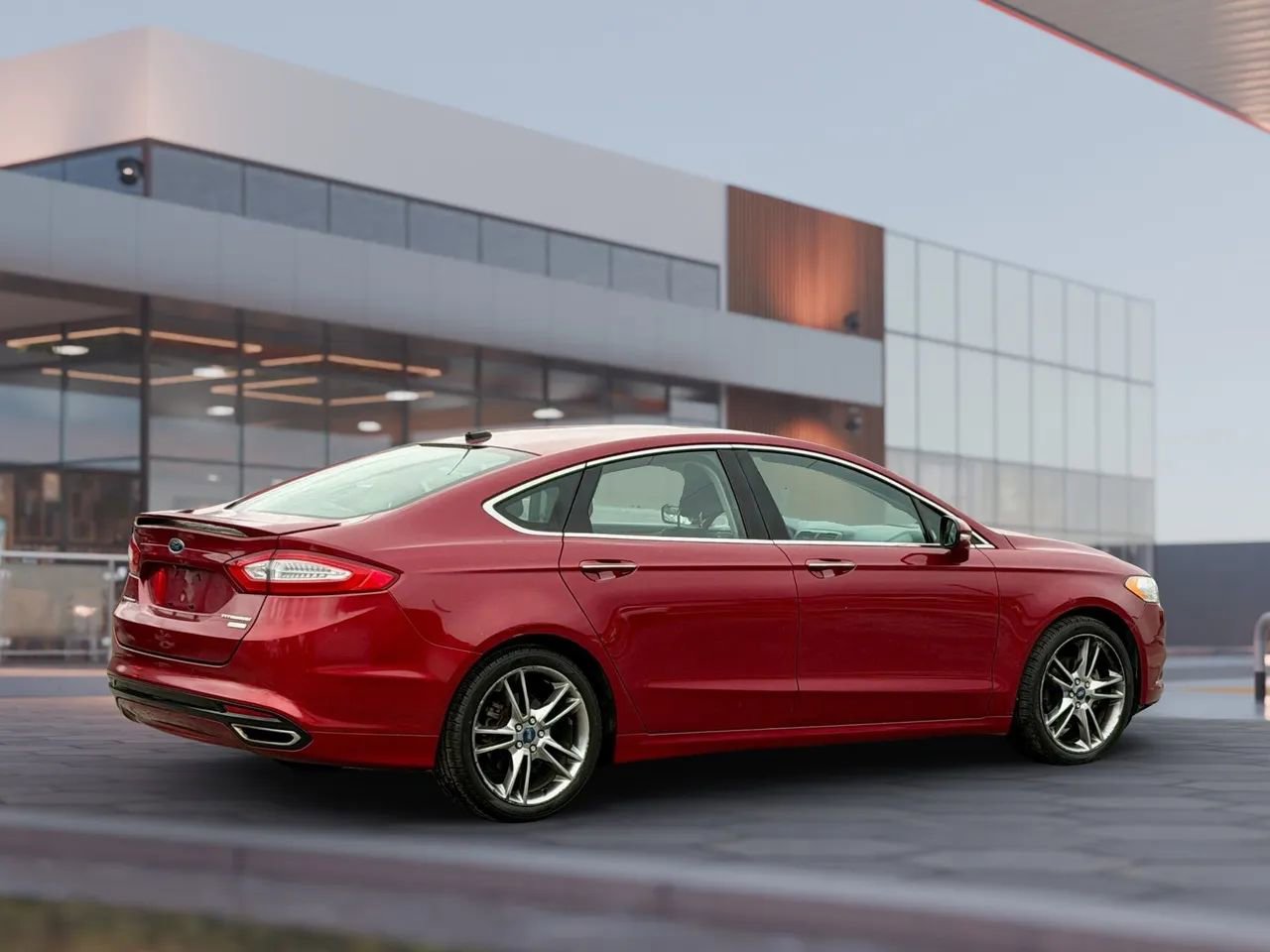 Used 2013 Ford Fusion Titanium w/ Titanium Driver Assist Pkg FWD image 12