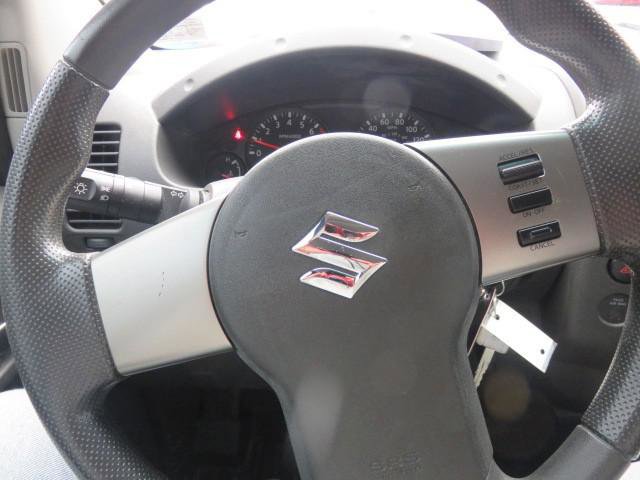 Used 2012 Suzuki Equator Premium image 15