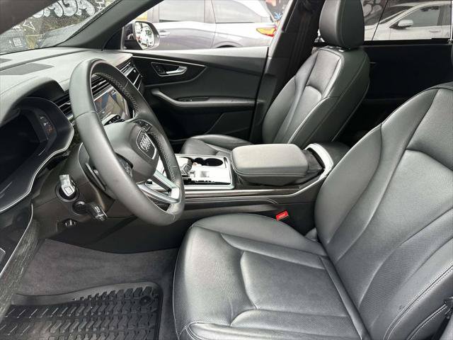 Used 2023 Audi Q8 Prestige w/ Prestige Package AWD/4WD image 17