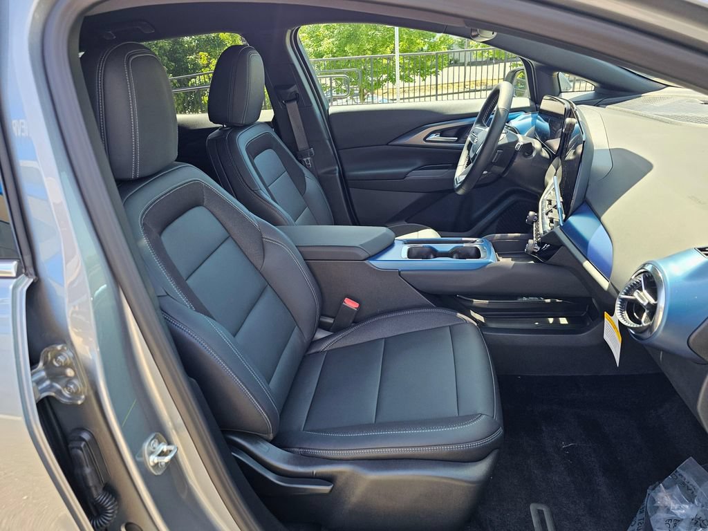 Used 2026 Chevrolet Equinox EV LT AWD/4WD image 11
