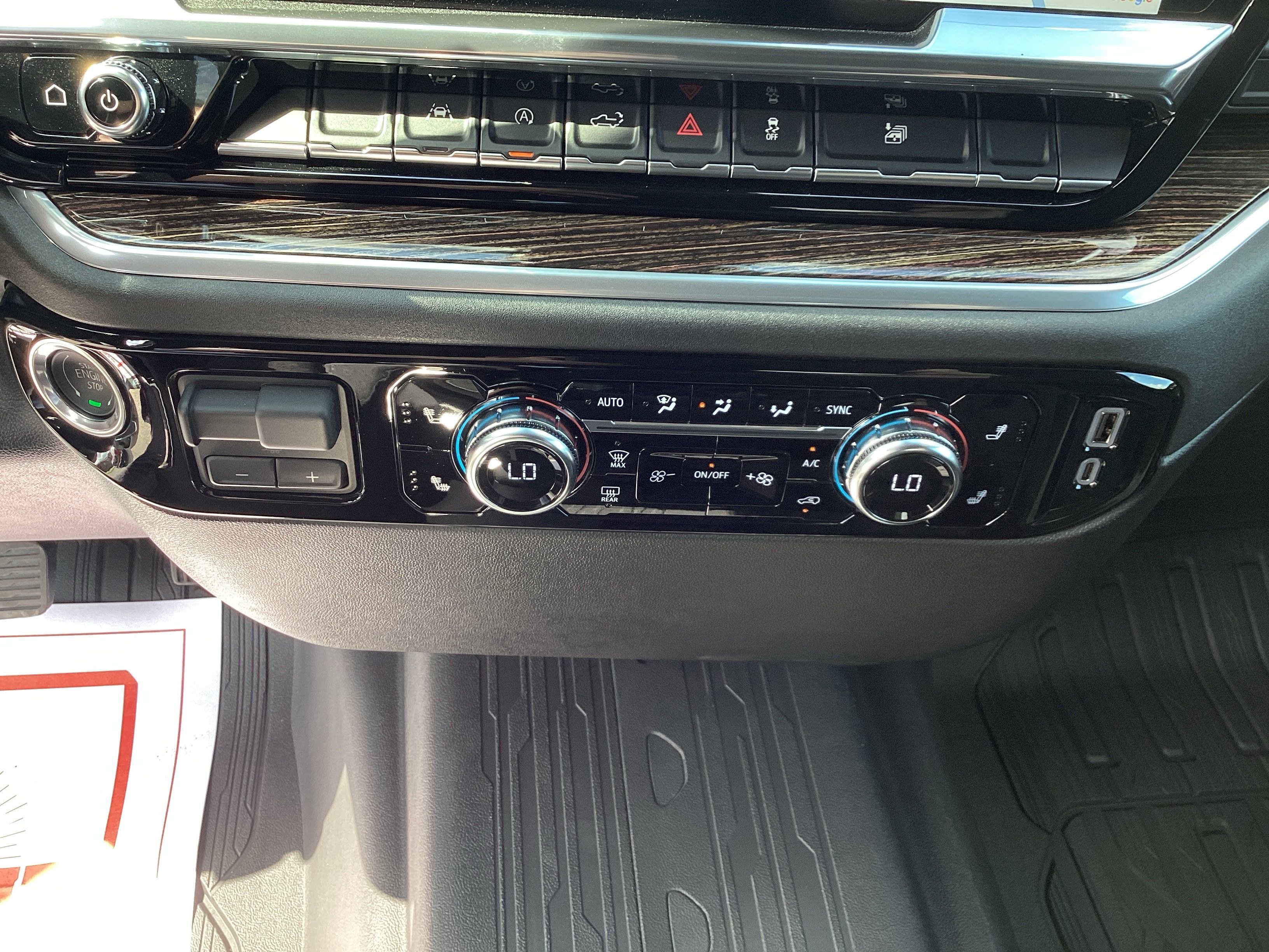 New 2026 GMC Sierra 1500 Elevation w/ LPO, Elevation Black Package image 22