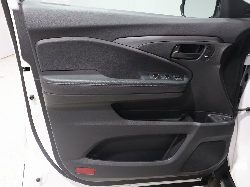 Used 2023 Honda Passport EX-L image 11