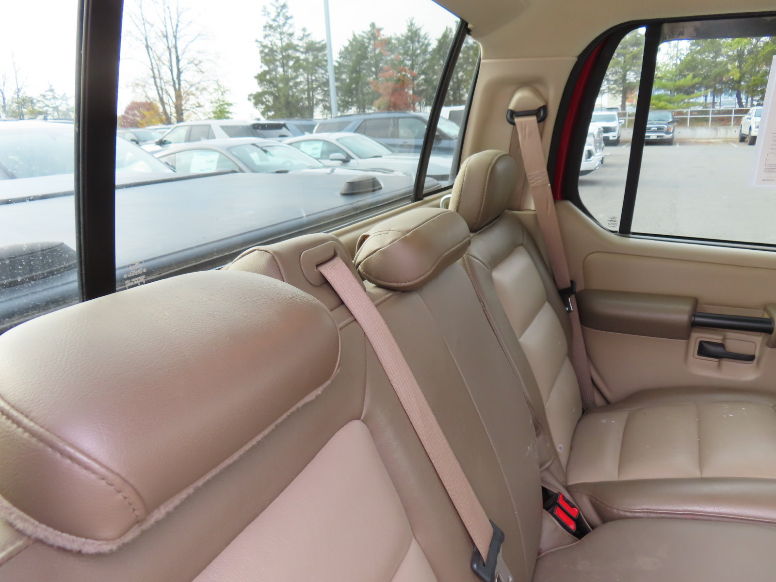 Used 2004 Ford Explorer Sport Trac Adrenalin AWD/4WD image 28