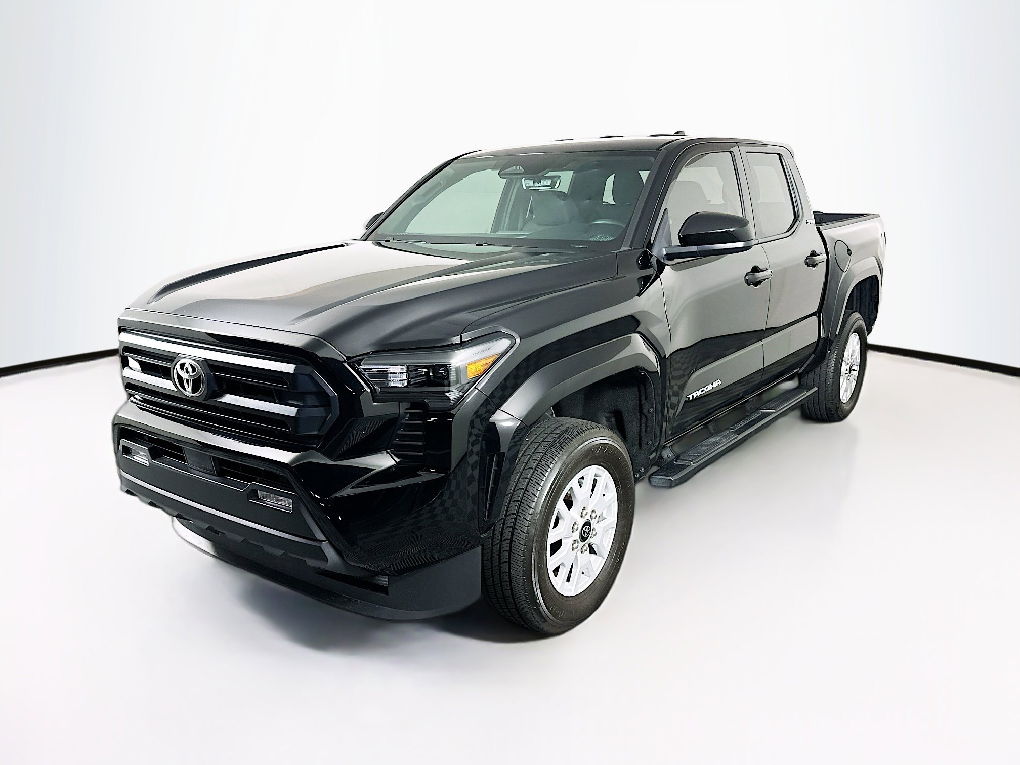 Used 2025 Toyota Tacoma SR5 RWD image 3