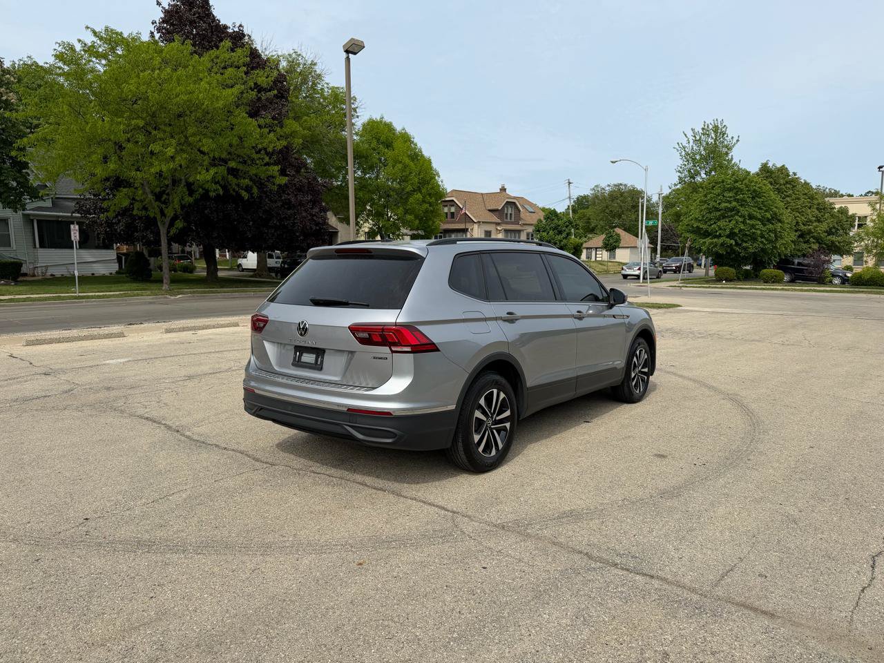 Used 2024 Volkswagen Tiguan S AWD/4WD image 7