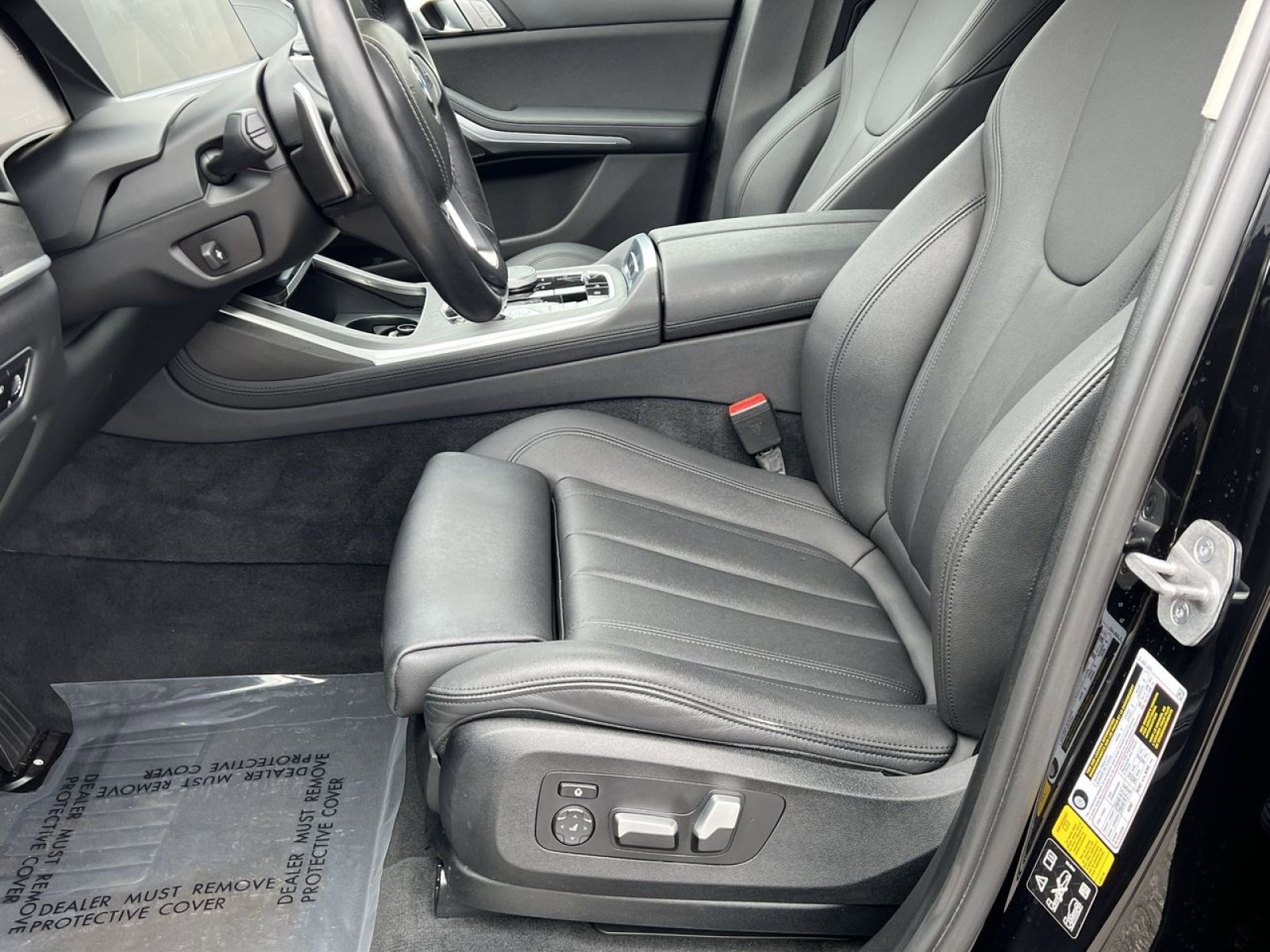 Used 2022 BMW X7 xDrive40i w/ Premium Package image 10