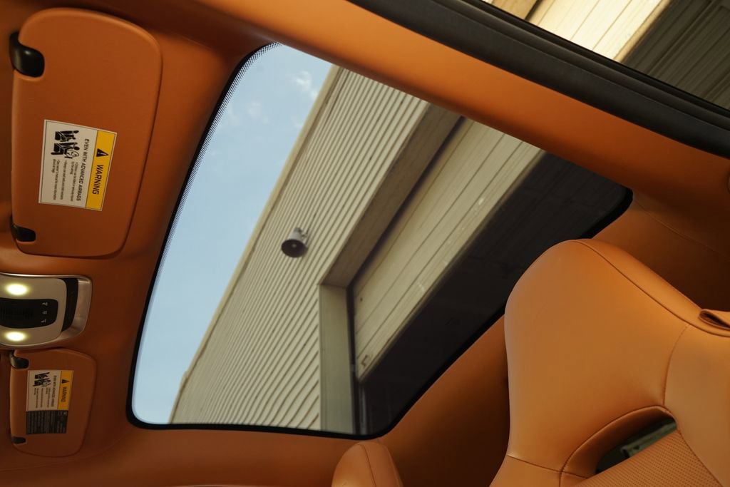 Used 2021 McLaren GT image 15