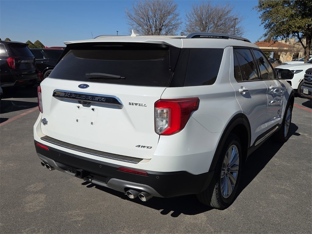 Used 2023 Ford Explorer King Ranch w/ Technology Package image 4