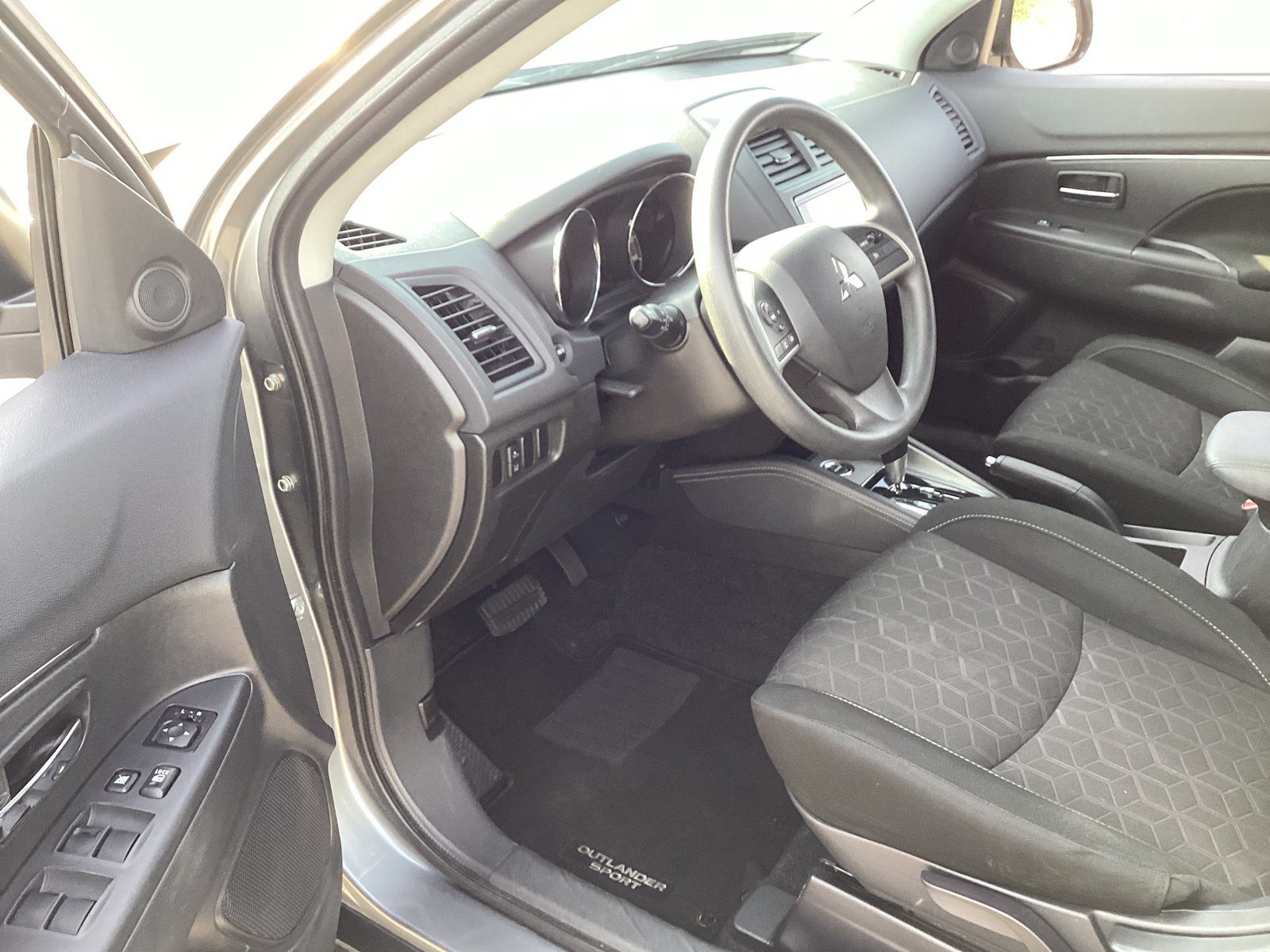 Used 2025 Mitsubishi Outlander Sport ES AWD/4WD image 11