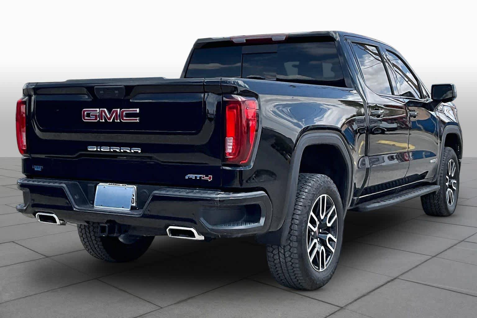 Used 2026 GMC Sierra 1500 AT4 w/ AT4 Preferred Package AWD/4WD image 12