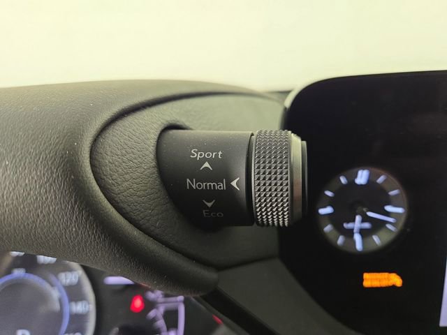 Certified 2024 Lexus ES 300h w/ Luxury Package image 24