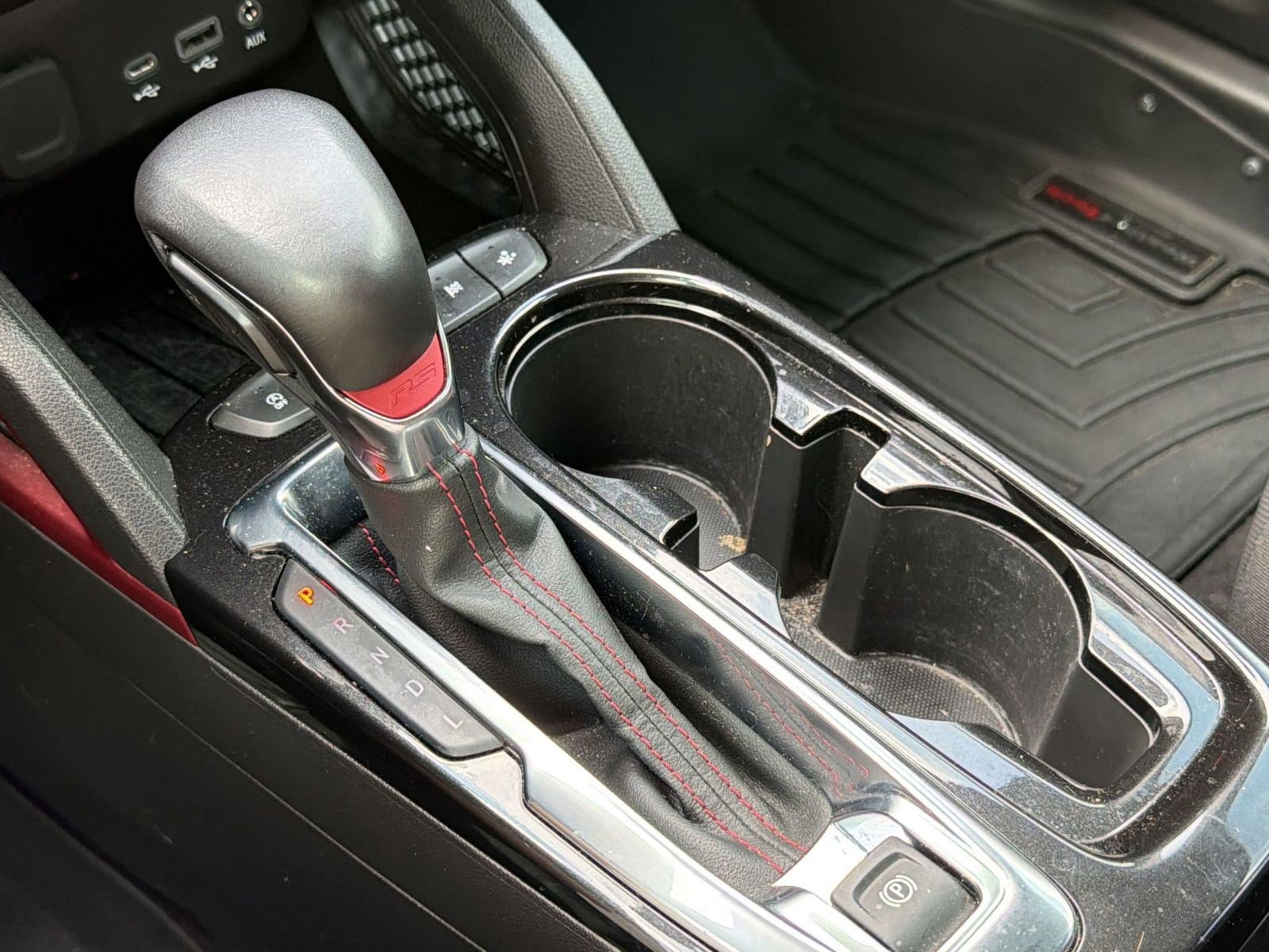 Used 2023 Chevrolet TrailBlazer RS w/ Sun and Liftgate Package FWD image 16