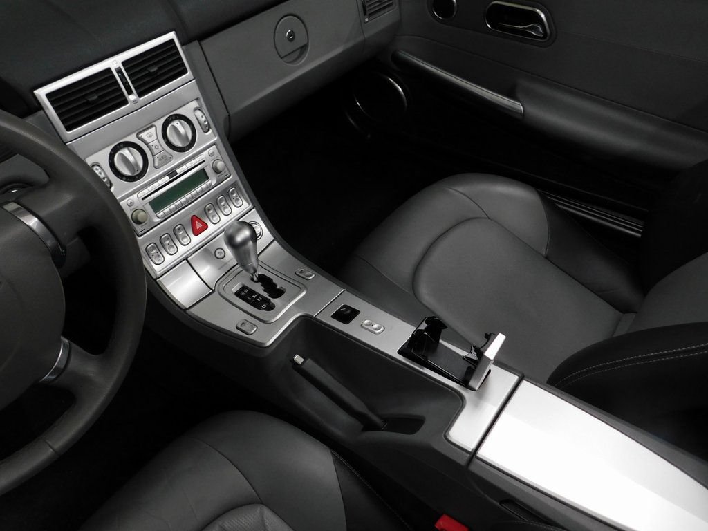 Used 2005 Chrysler Crossfire Limited RWD image 76