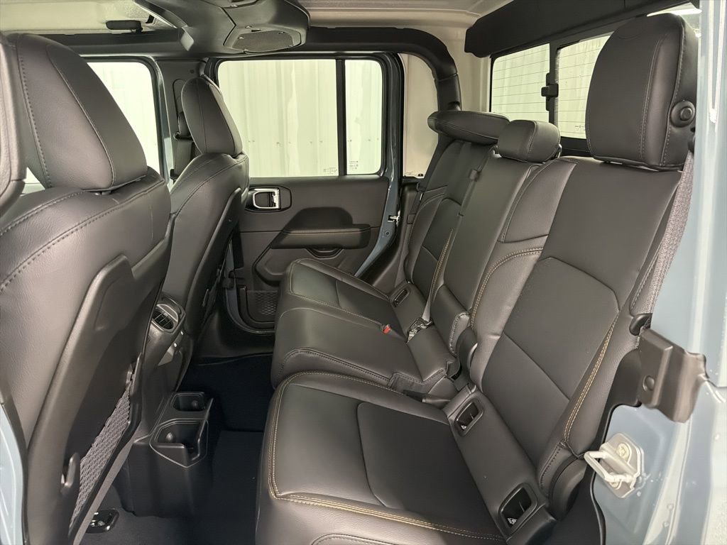 New 2026 Jeep Gladiator Sport image 9