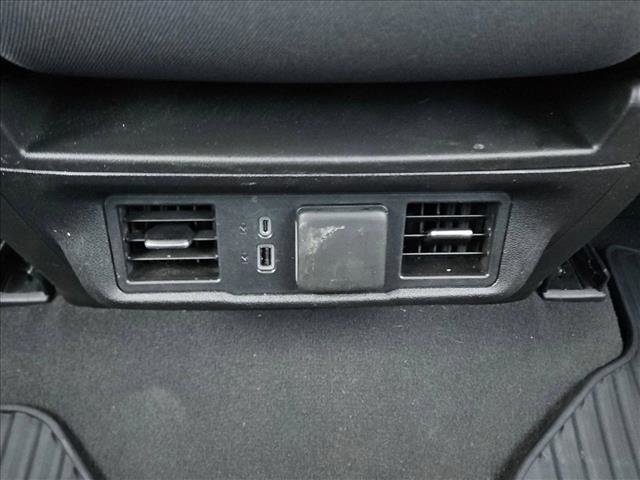 Used 2025 Chevrolet Silverado 1500 LT image 17