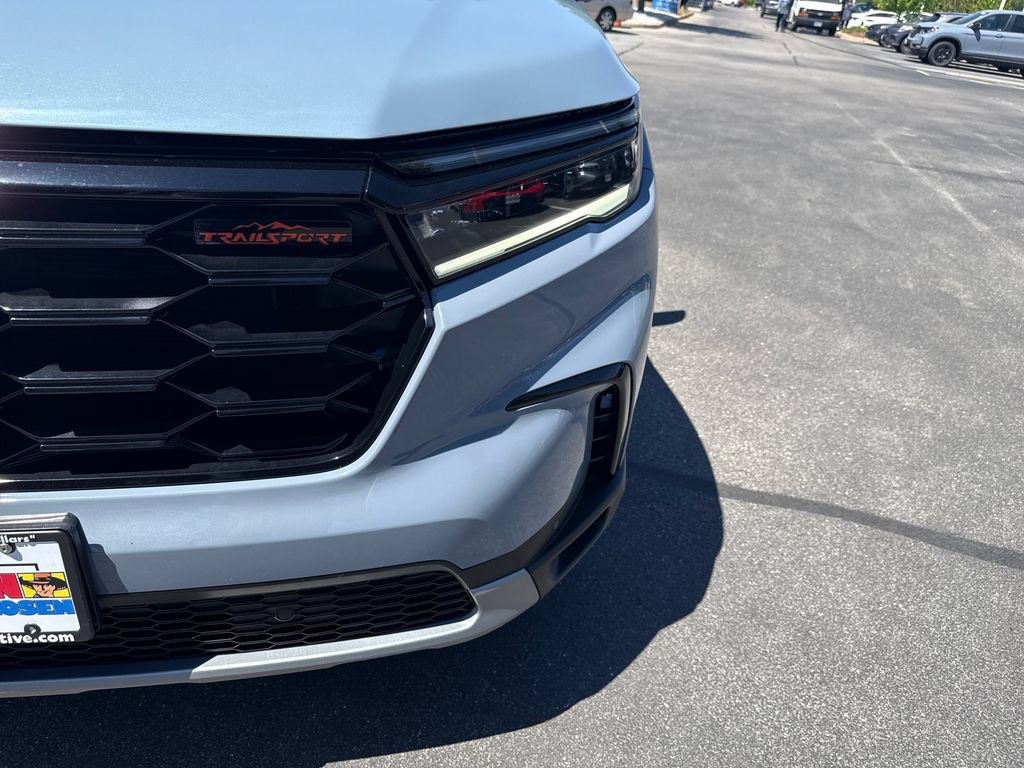 Certified 2025 Honda Pilot TrailSport image 43