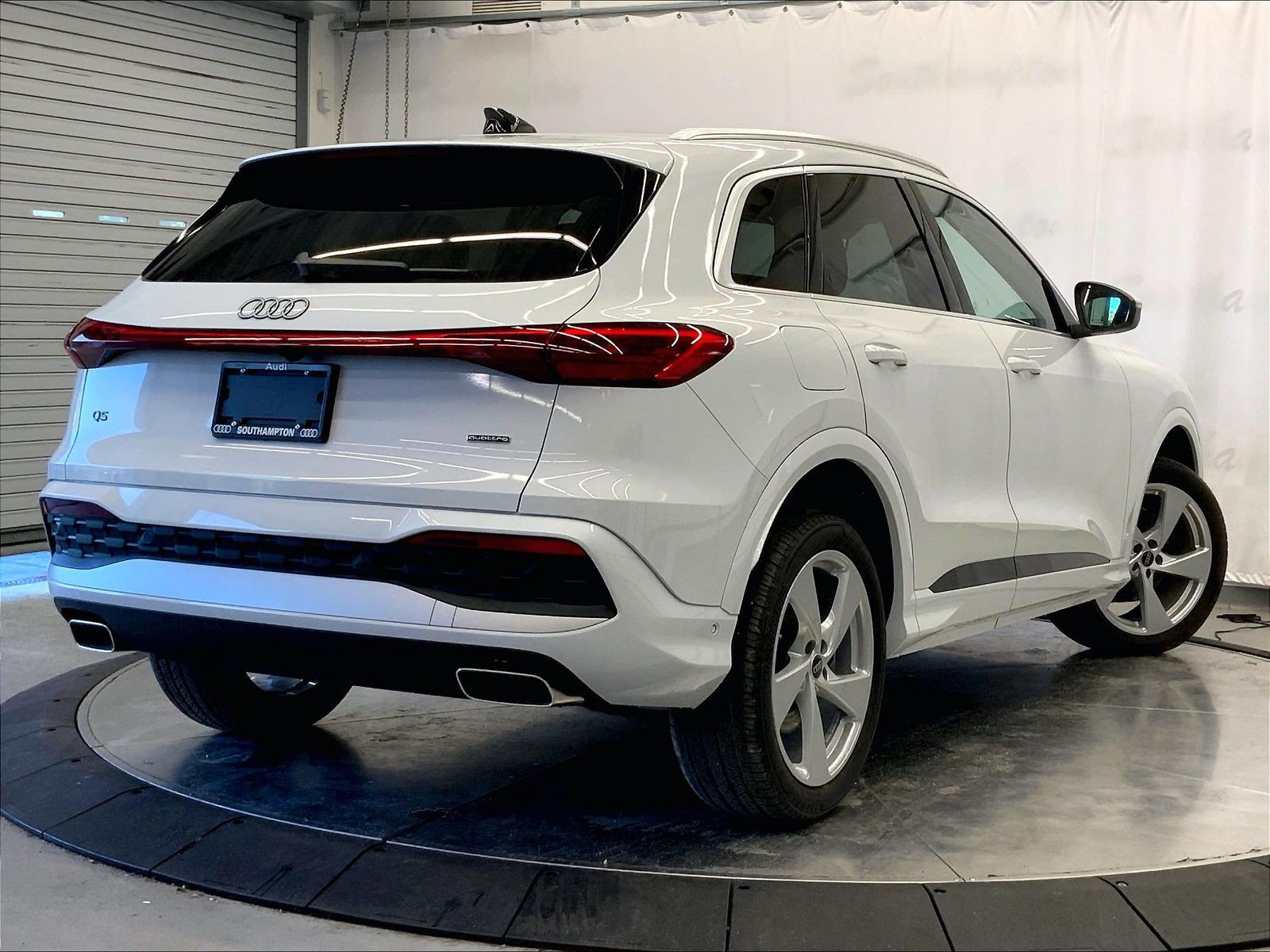 Certified 2025 Audi Q5 Premium w/ Premium Plus AWD/4WD image 12