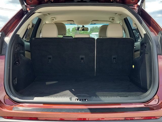 Used 2015 Ford Edge Titanium w/ Technology Package FWD image 10