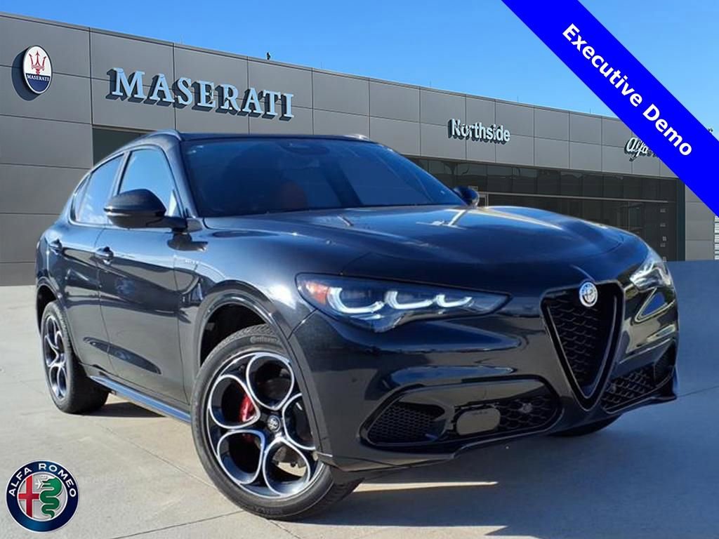 New 2025 Alfa Romeo Stelvio Sprint w/ Veloce Package AWD/4WD image 1
