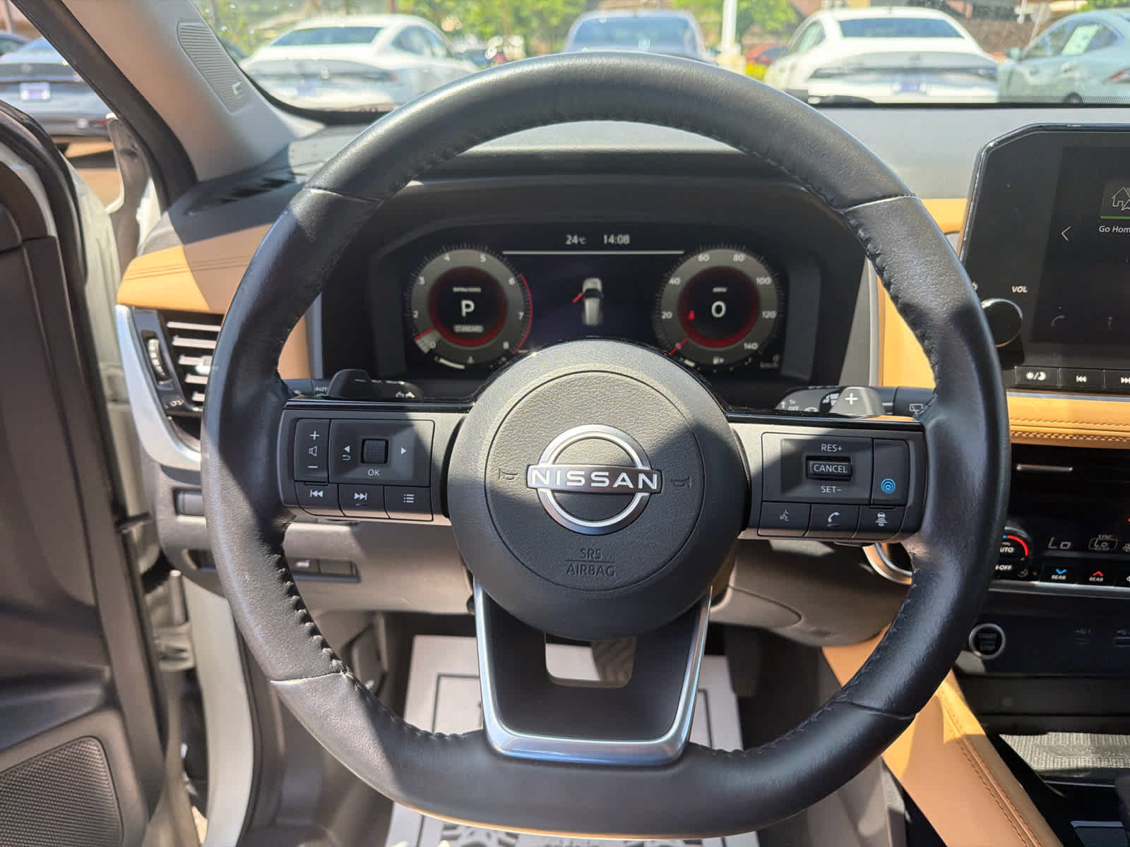 Used 2023 Nissan Rogue Platinum w/ Platinum Premium Package FWD image 8