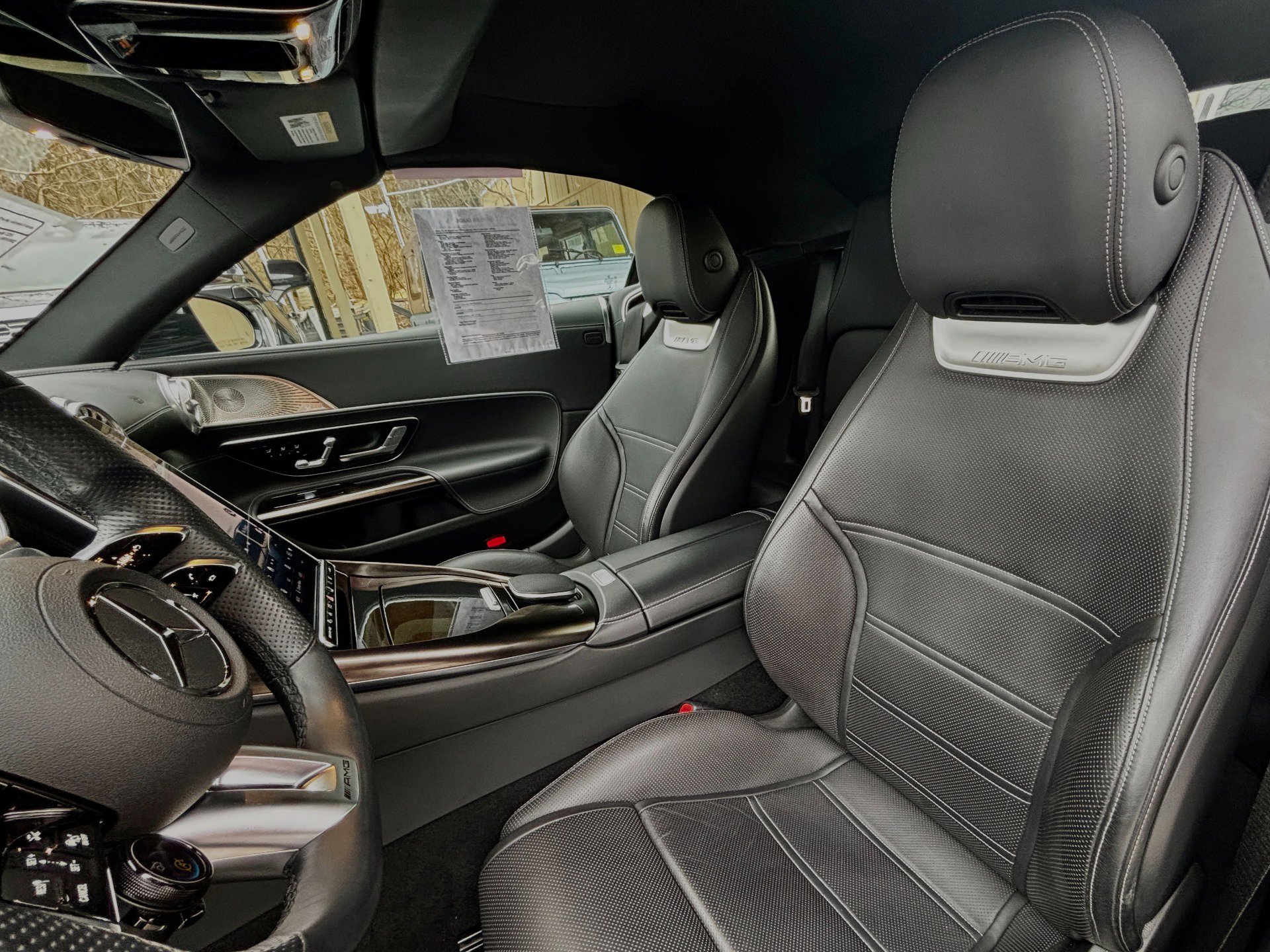 Used 2022 Mercedes-Benz SL 63 AMG 4MATIC w/ Driver Assistance Package image 11