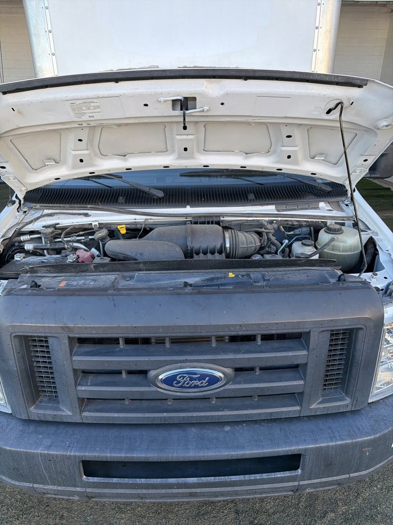 Used 2019 Ford E-350 and Econoline 350 Super Duty image 32