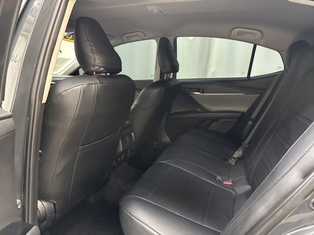 Used 2025 Toyota Camry LE AWD/4WD image 14