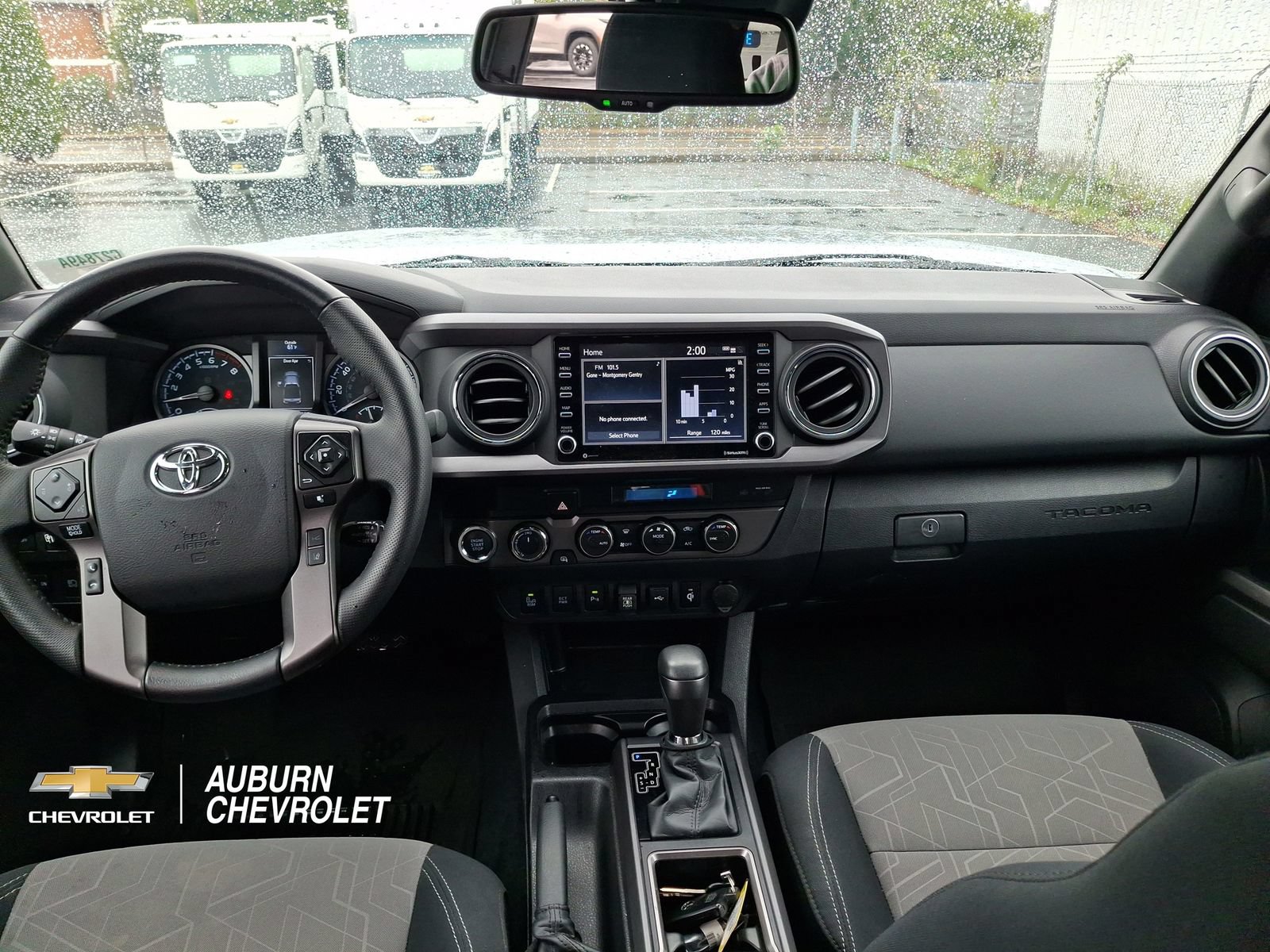 Used 2023 Toyota Tacoma TRD Off-Road w/ Technology Package AWD/4WD image 9