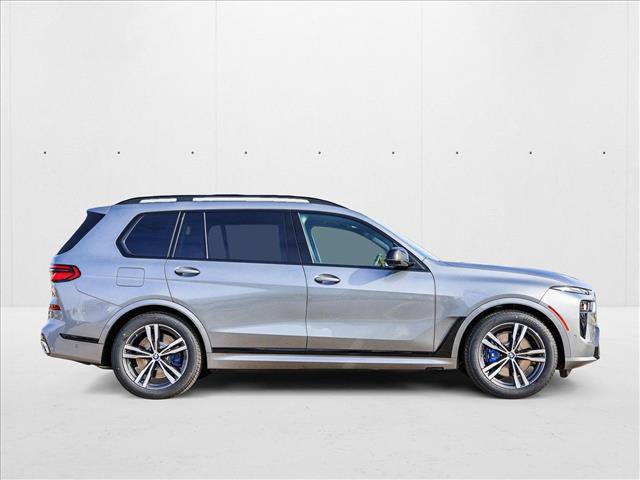 Used 2025 BMW X7 M60i w/ Executive Package image 4