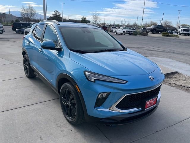 Used 2025 Buick Encore GX Sport Touring image 7