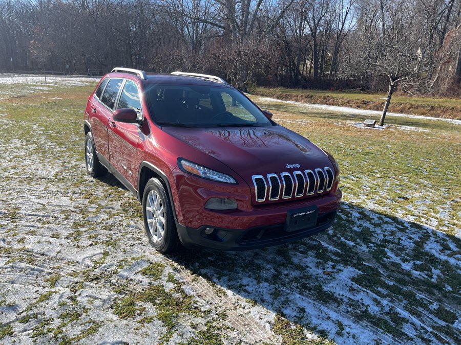 Used 2016 Jeep Cherokee Latitude image 2
