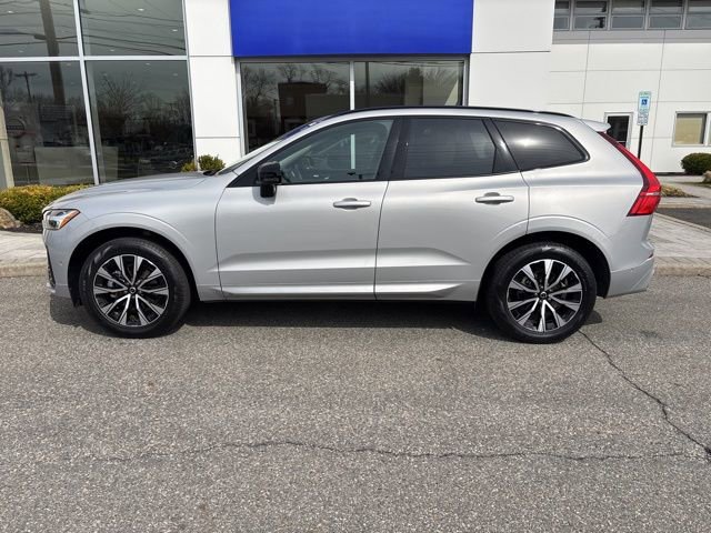 Used 2025 Volvo XC60 B5 Plus w/ Climate Package AWD/4WD image 2