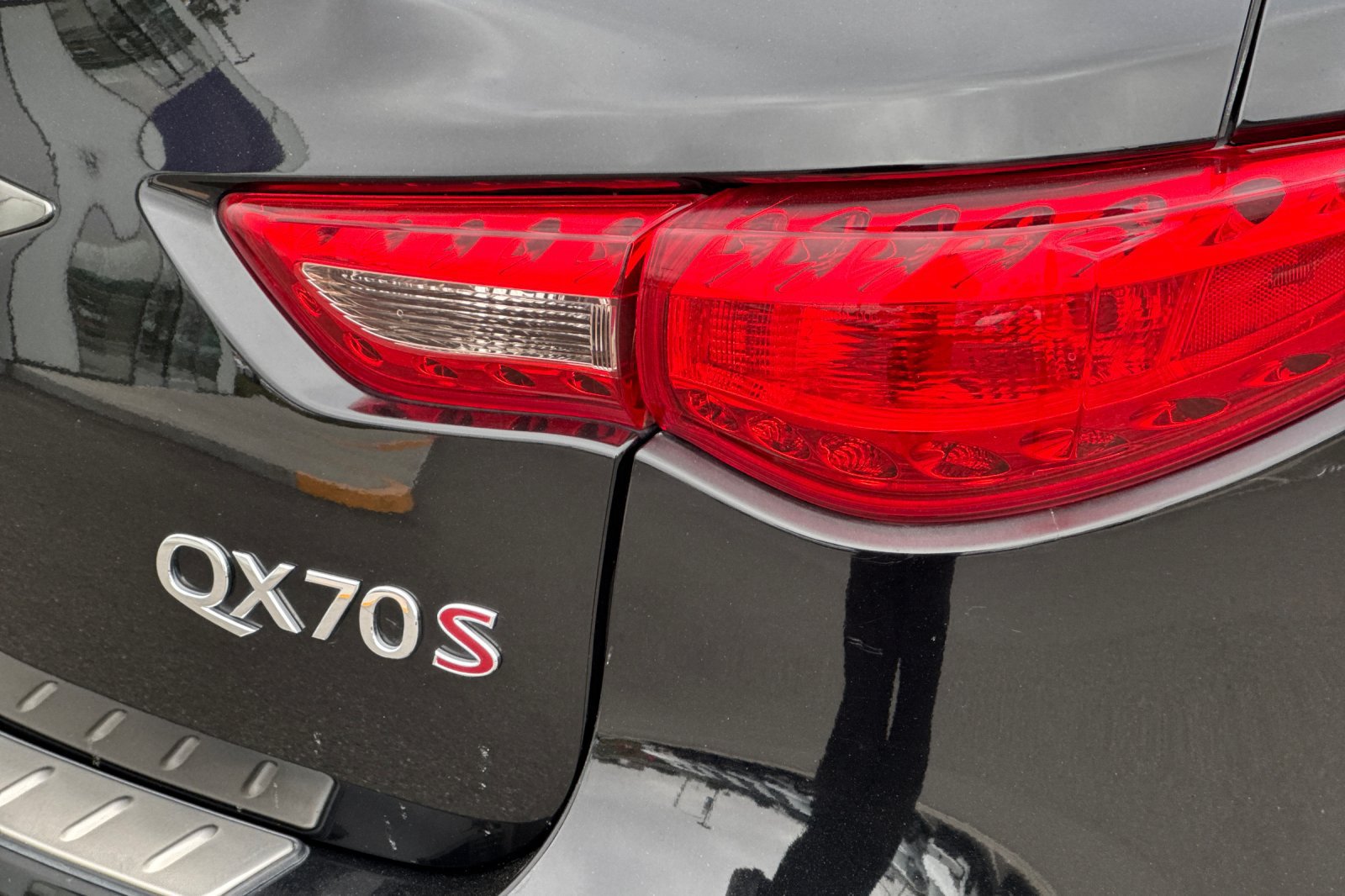 Used 2017 INFINITI QX70 2WD w/ Premium Package image 33