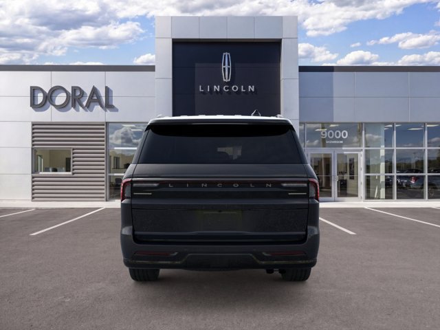 New 2026 Lincoln Navigator L Reserve w/ Jet Appearance Package AWD/4WD image 5