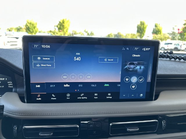 Used 2023 Lincoln Nautilus Reserve AWD/4WD image 17