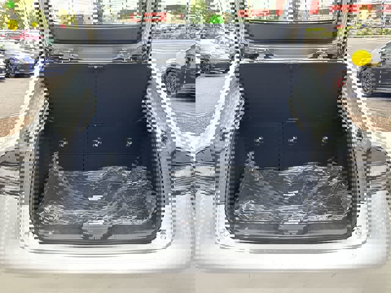 New 2026 Toyota Prius Plug-In Hybrid image 6