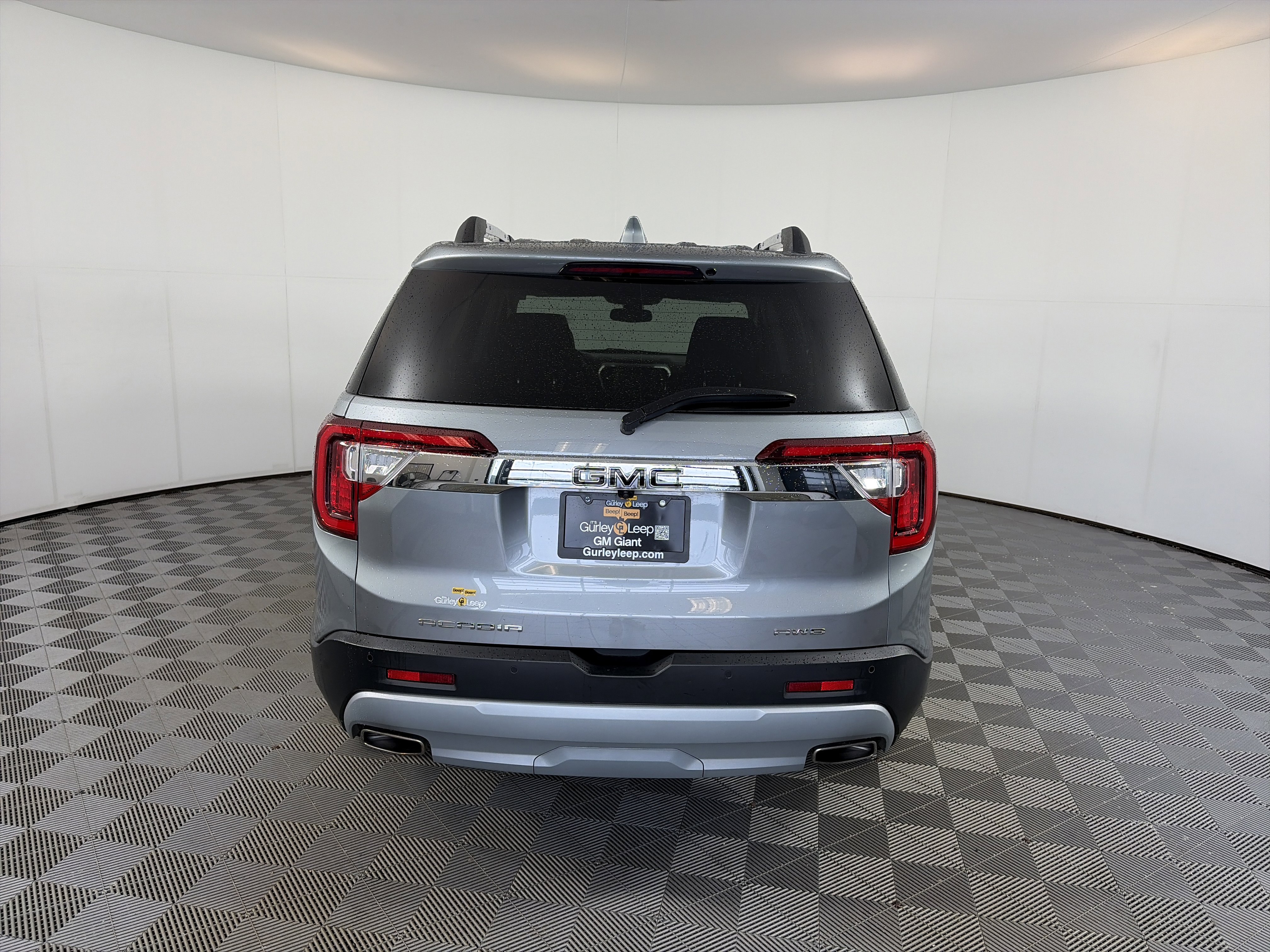 Used 2023 GMC Acadia SLT w/ Preferred Package AWD/4WD image 30