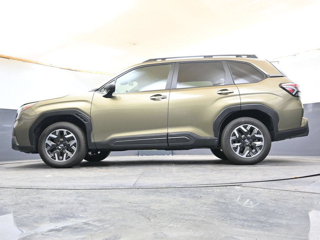 Certified 2025 Subaru Forester Premium AWD/4WD image 32