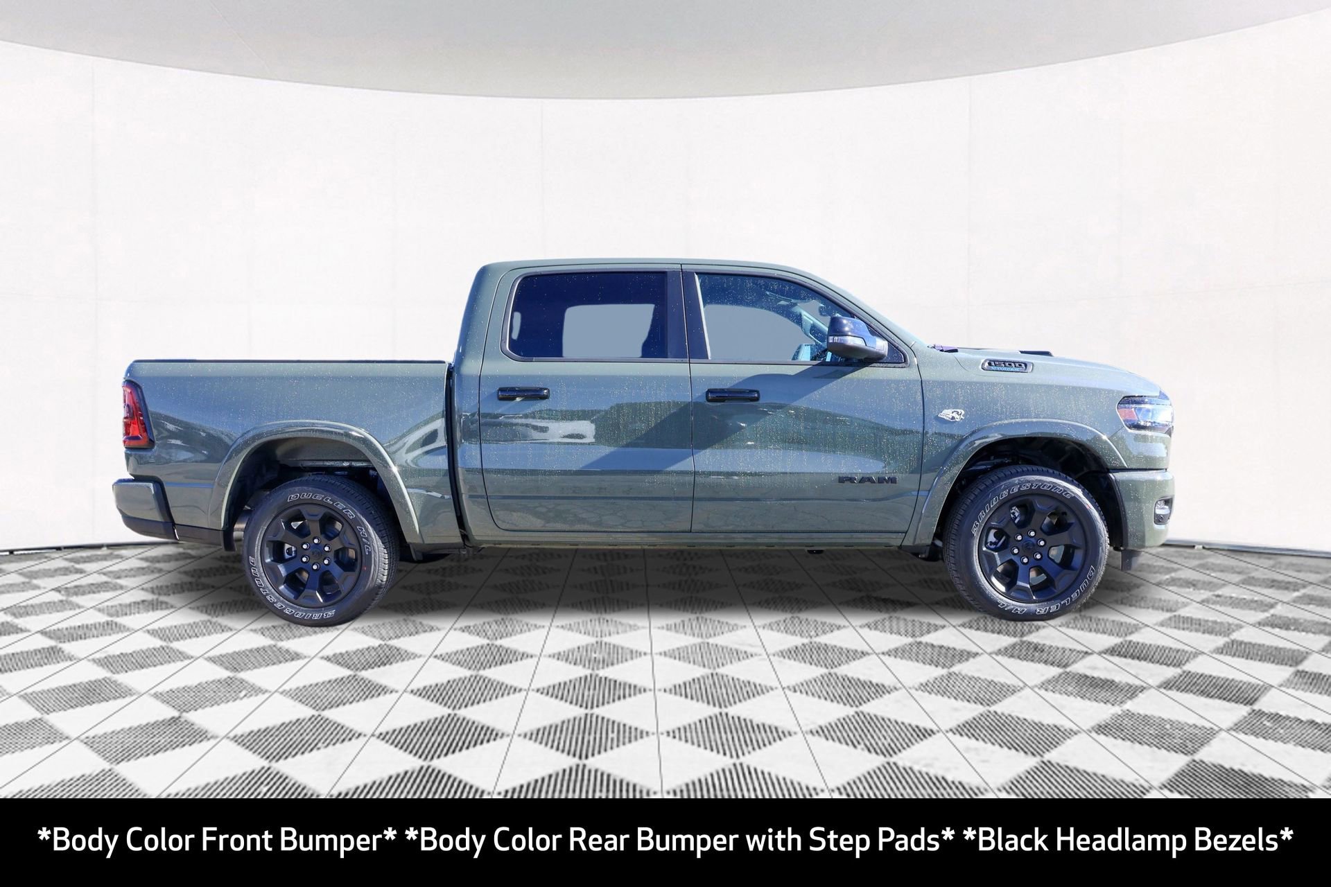 New 2026 RAM 1500 4x4 Crew Cab image 13