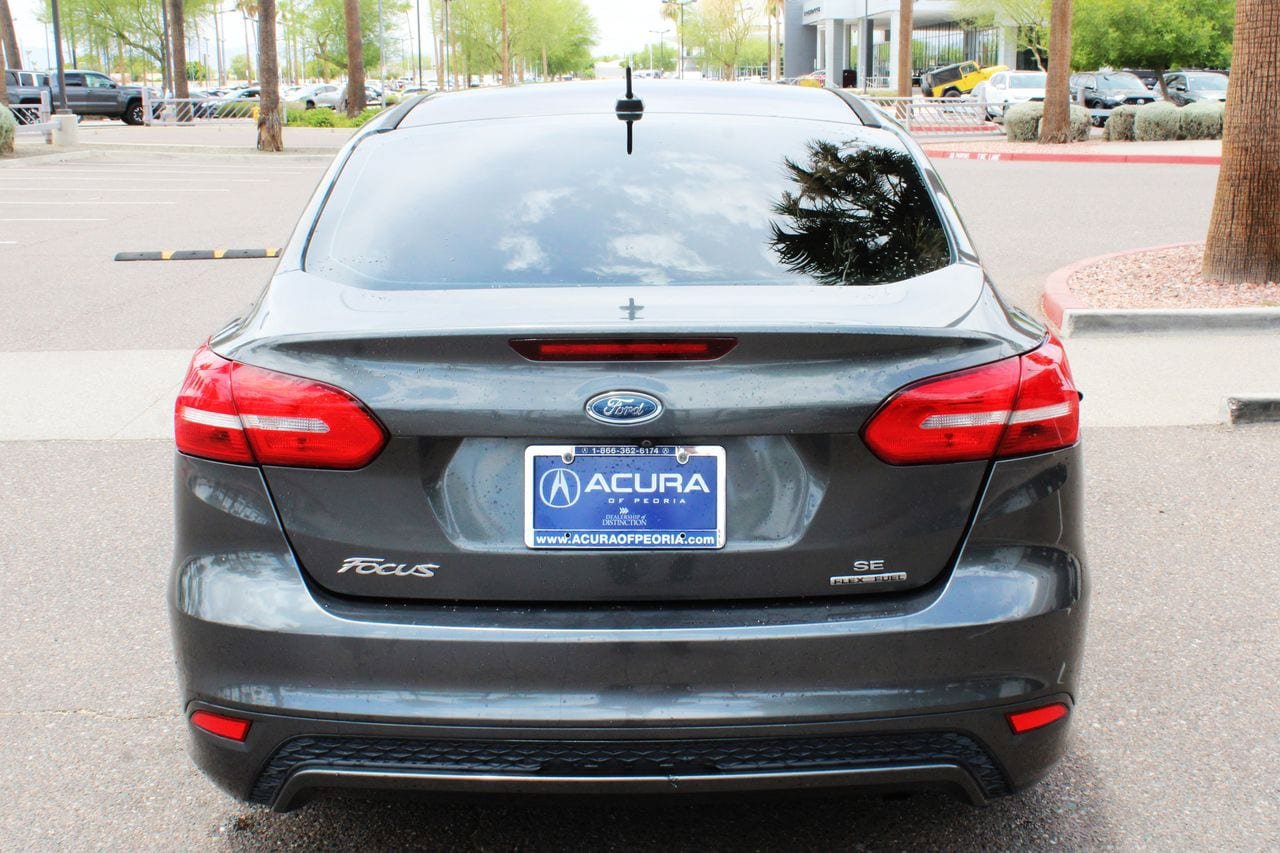 Used 2016 Ford Focus SE FWD image 4