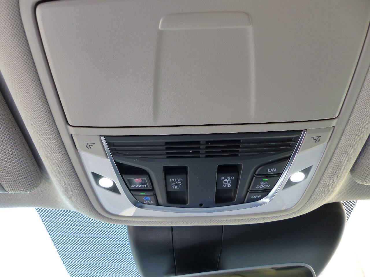 Used 2023 Acura RDX w/ Technology Package AWD/4WD image 36