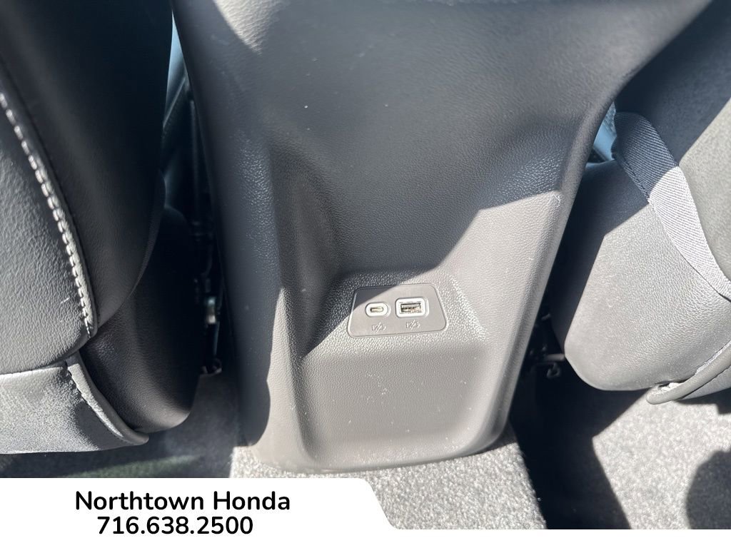 Used 2023 Buick Envision Preferred FWD image 20