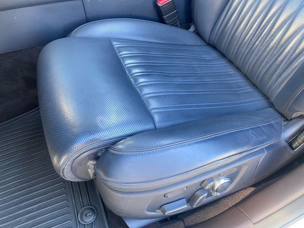 Used 2021 Genesis G90 3.3T Premium image 22