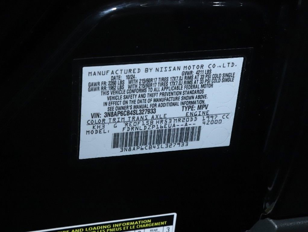 Certified 2025 Nissan Kicks SV image 18